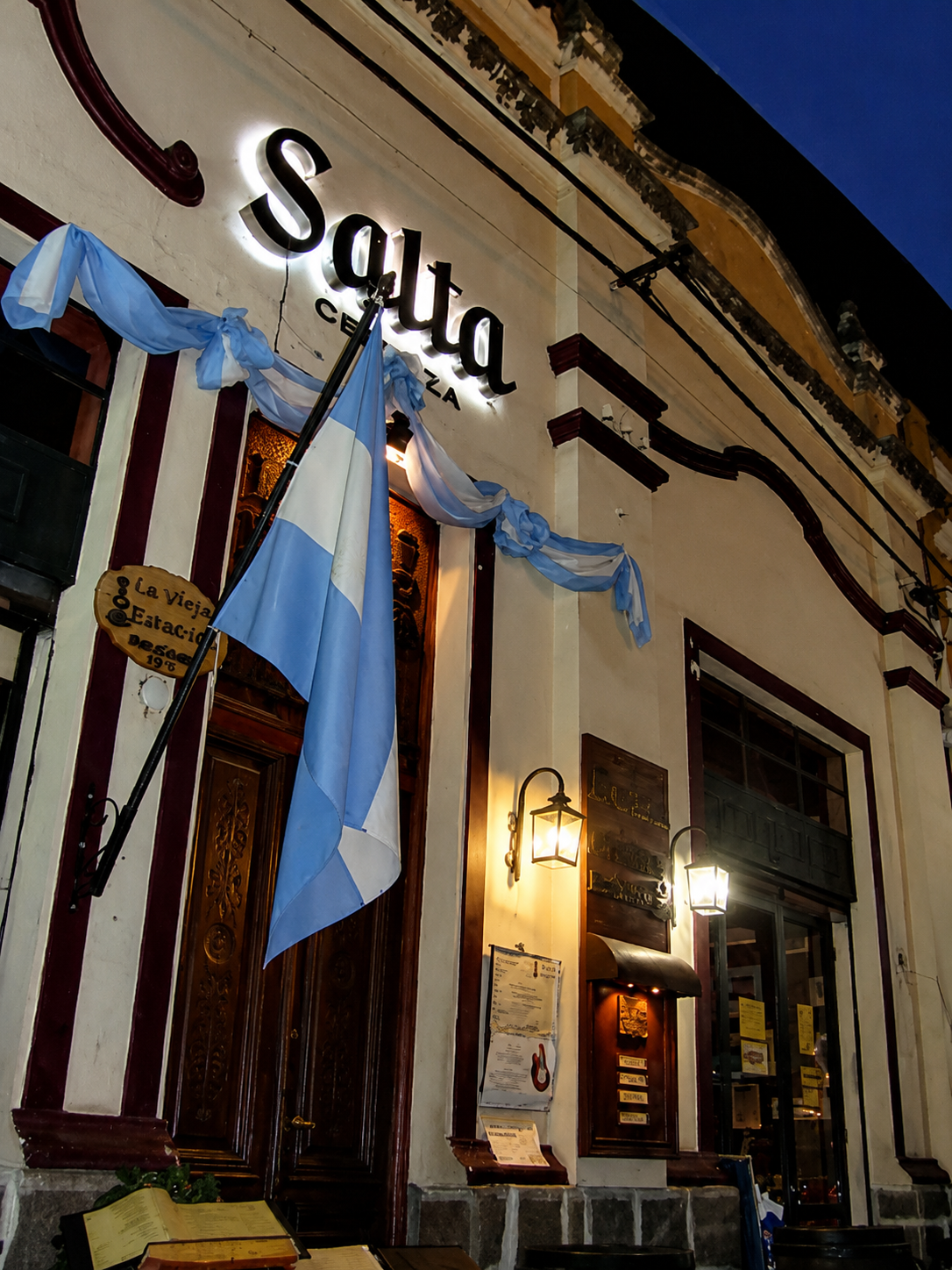 Salta Histórica y sus Peñas (City tour + peña folklórica) - Imagen 2